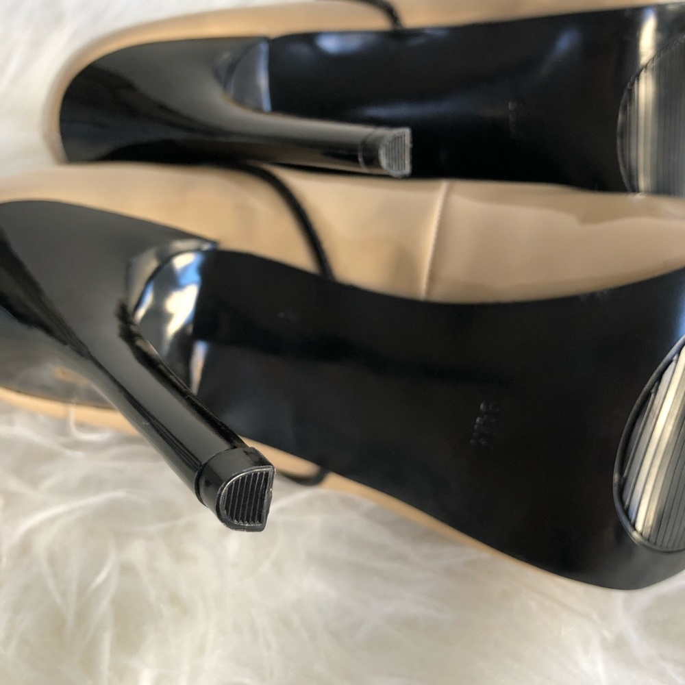 NWOB, Guess, Louisa Peep Toe Pump, Beige & Black - Picture 8 of 8